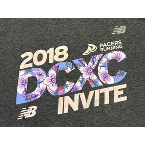 New Balance T-Shirt Men's Medium Gray Heather 2018 DCXC INVITE Graphic Crew Neck